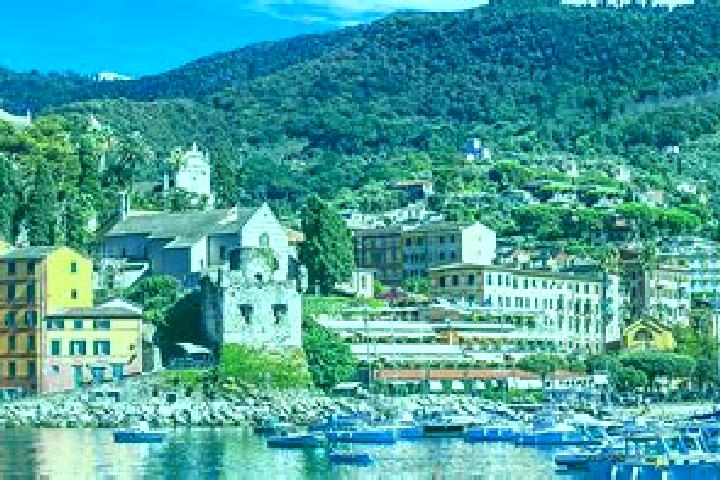 Elizabeth, 26 — Escort in Villanova Santa Margherita, Italy