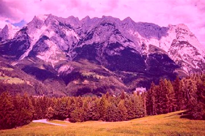 Elizabeth, 26 — Escort in Werfen, Austria