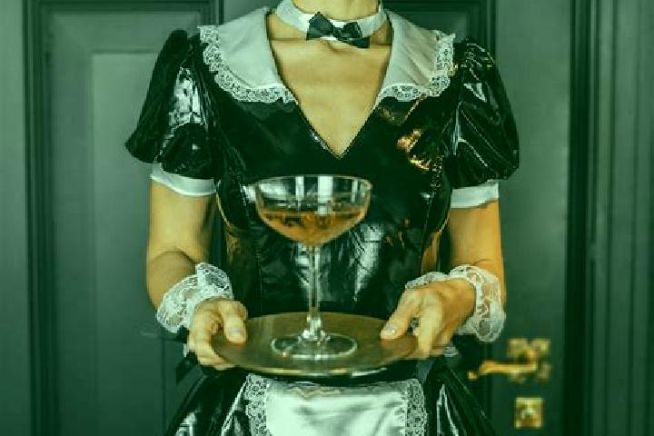 Elizabeth, 27, a auburn amber-eyed caribbean companion based in Nemsova. Offering BDSM, CIM. Available for incall and outcall, overnight bookings available.