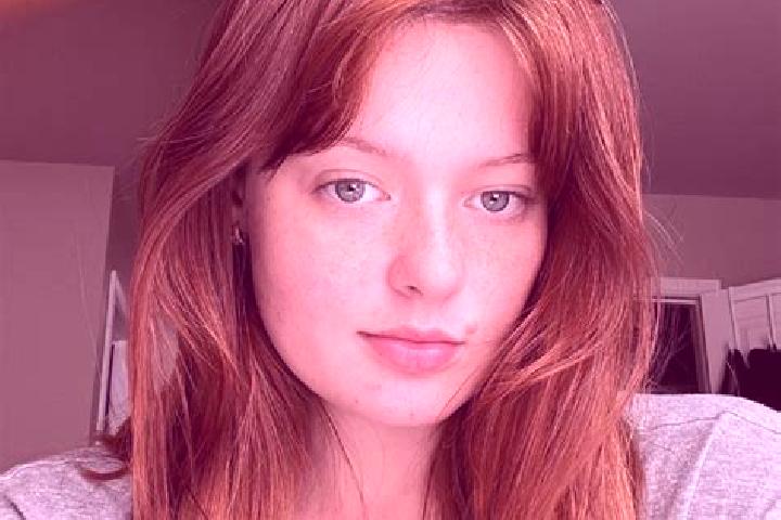 Elizabeth, 27, a auburn grey-eyed european companion based in Ledmozero. Offering Tantra, Dinner Date, Overnight. Available for incall and outcall, overnight...