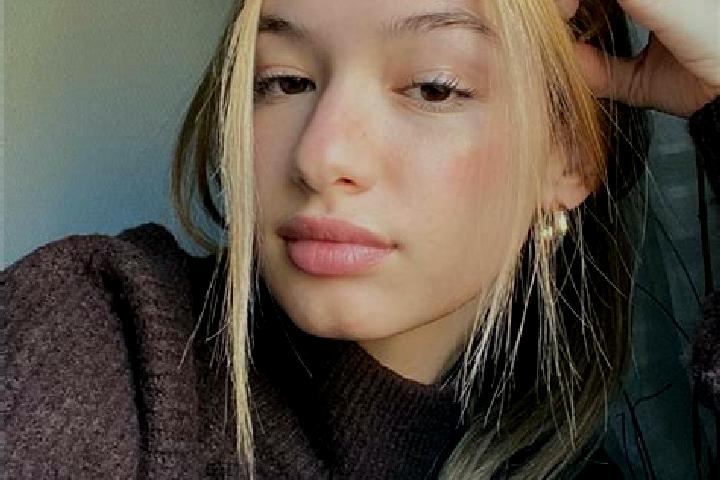 Elizabeth, 27, a blonde brown-eyed mixed companion based in Bal a. Offering Massage, Duos, Travel Companion, Striptease. Available for incall and outcall, da...