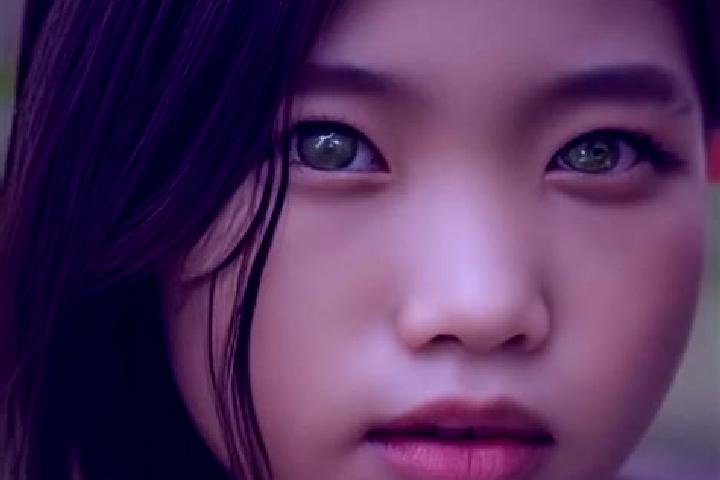 Elizabeth, 27, a dark blonde green-eyed asian companion based in Kamenna. Offering Deep French Kissing, Tantra, OWO. Available for incall and outcall, overni...