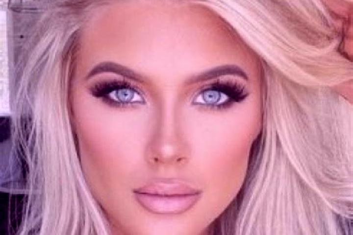 Elizabeth, 27, a platinum blonde blue-eyed middle eastern companion based in Flemington. Offering Deep French Kissing, Striptease, Erotic Massage, Couples. A...
