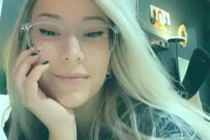 Elizabeth, 27, a platinum blonde dark-eyed middle eastern companion based in Matilla de los Canos del Rio. Offering GFE, OWO, Tantra, A-Level, Deep French Ki...