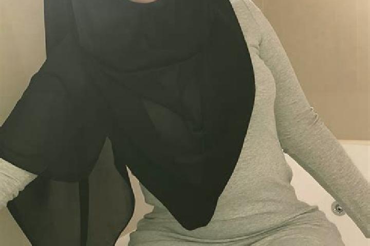 Elizabeth, 27 — Escort in Ad Dil , Yemen