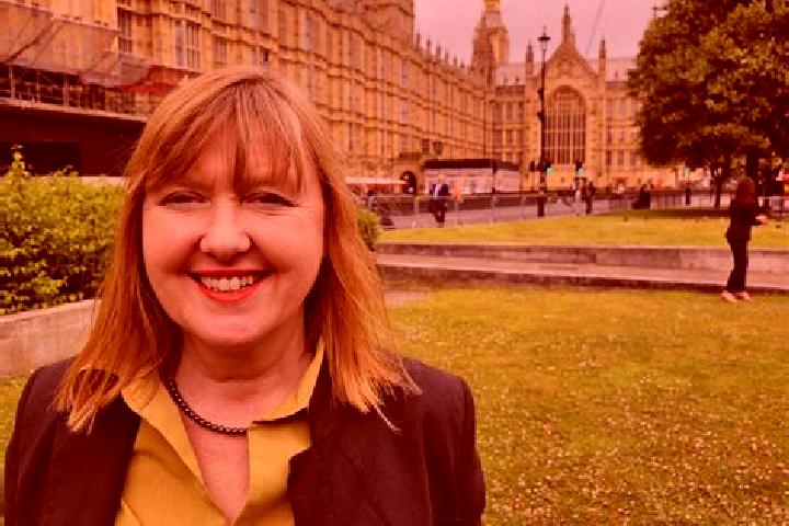 Elizabeth, 27 — Escort in Chippenham, United Kingdom
