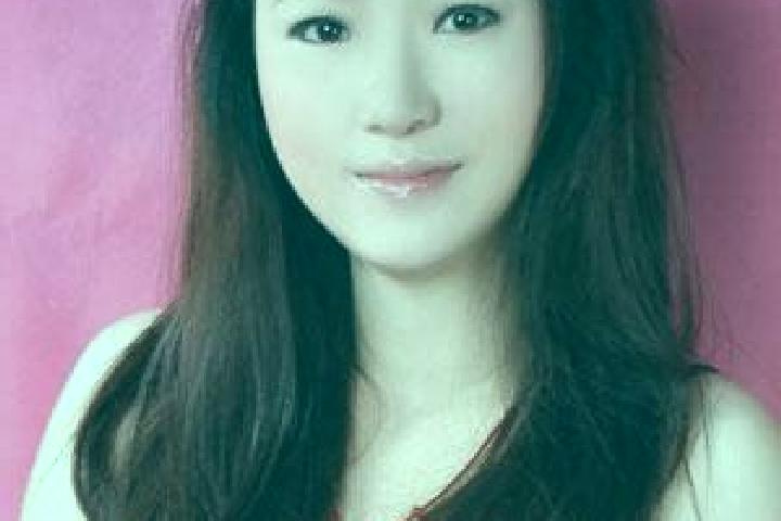 Elizabeth, 27 — Escort in Chuanying, China