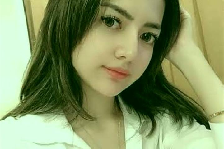 Elizabeth, 27 — Escort in Mangonan, Indonesia