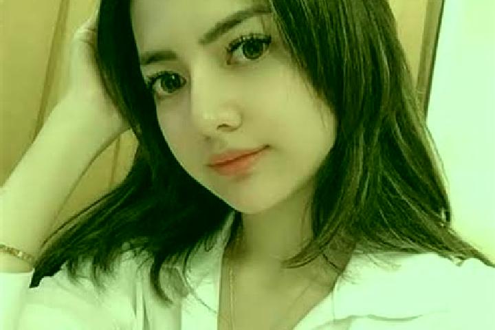 Elizabeth, 27 — Escort in Oefau, Indonesia