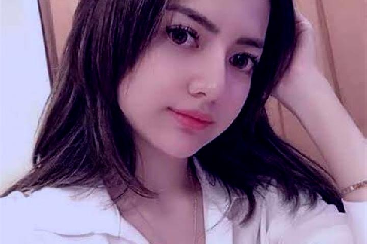 Elizabeth, 27 — Escort in Plalar, Indonesia