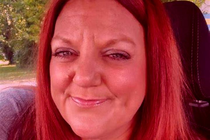 Elizabeth, 27 — Escort in Poca, United States
