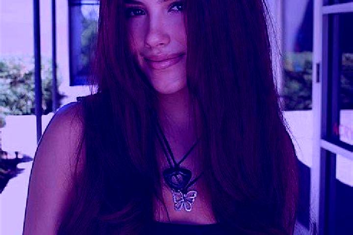 Elizabeth, 28, a auburn dark-eyed mediterranean companion based in Abadia. Offering Massage, A-Level, Striptease. Available for incall and outcall, day and e...