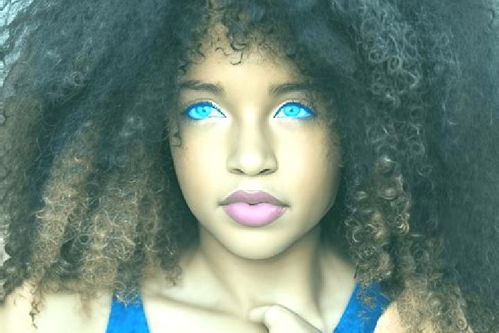 Elizabeth, 28, a black blue-eyed ebony companion based in Santiago. Offering A-Level, Tantra, Travel Companion, Massage. Available for incall and outcall, ov...