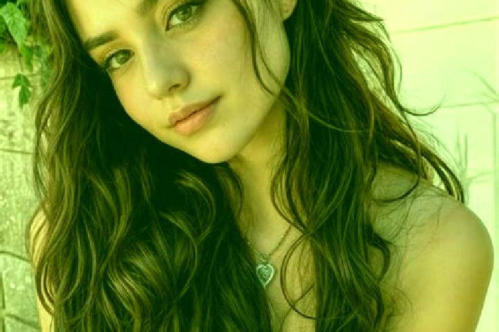 Elizabeth, 28, a chestnut hazel-eyed middle eastern companion based in Paluru. Offering Massage, Prostate Massage, GFE. Available for incall and outcall, day...