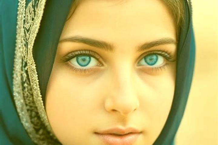 Elizabeth, 28, a red blue-eyed middle eastern companion based in Middle Amana. Offering GFE, Overnight, Deep French Kissing, Prostate Massage, Travel Compani...