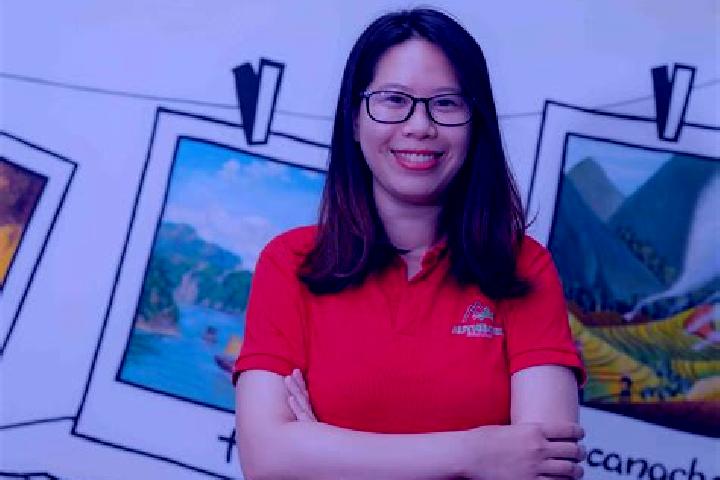 Elizabeth, 28 — Escort in GJong Anh, Vietnam