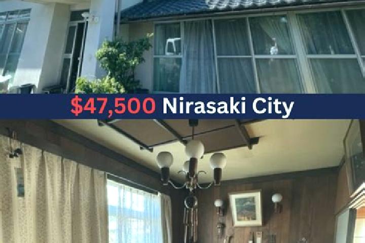 Elizabeth, 28 — Escort in Nirasaki, Japan