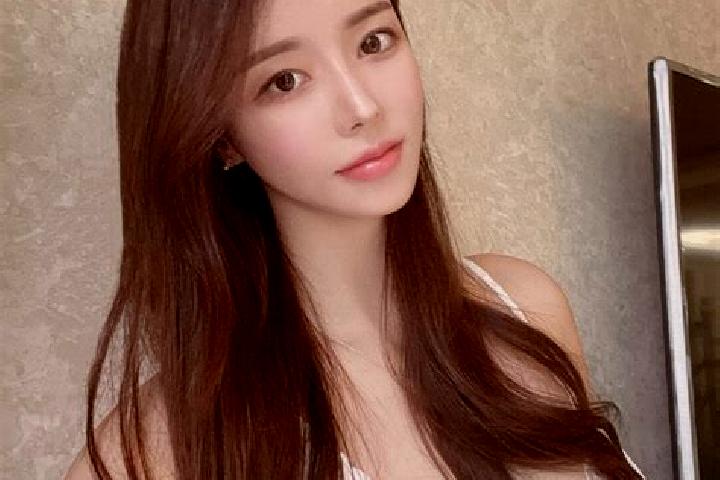Elizabeth, 28 — Escort in Tianliu, China