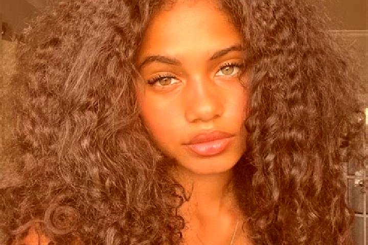Elizabeth, 29, a black grey-eyed ebony companion based in Bramhope. Offering Deep French Kissing, Couples, GFE, Travel Companion, Tantra. Available for incal...