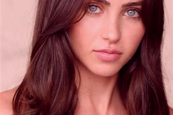 Elizabeth, 29, a brunette brown-eyed caucasian companion based in Buxar. Offering Girlfriend Experience, BDSM, A-Level, CIM, Erotic Massage. Available for in...