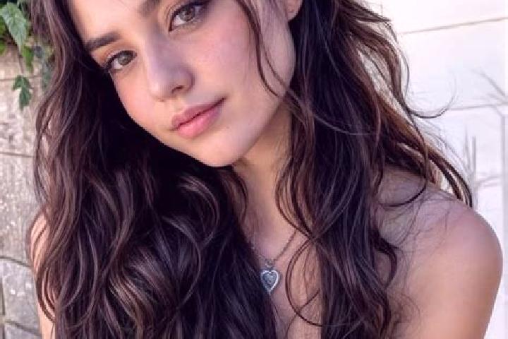Elizabeth, 29, a brunette hazel-eyed middle eastern companion based in Hagenbach. Offering Striptease, OWO, Party Girl, Girlfriend Experience. Available for ...