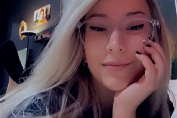Elizabeth, 29, a dark blonde amber-eyed european companion based in Ballymore Eustace. Offering Domination, Prostate Massage, Striptease, Travel Companion. A...