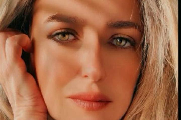 Elizabeth, 29 — Escort in Cognat-Lyonne, France