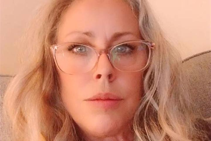 Elizabeth, 29 — Escort in East York, United States