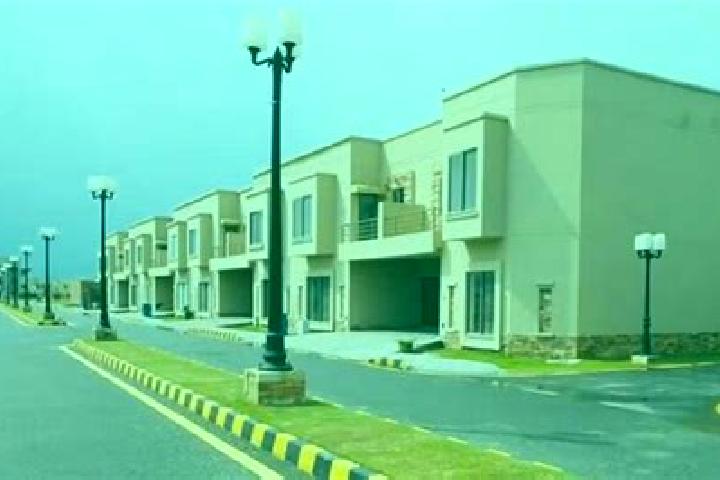 Elizabeth, 29 — Escort in Karachi University Employees Co-operative Housing Society, Pakistan