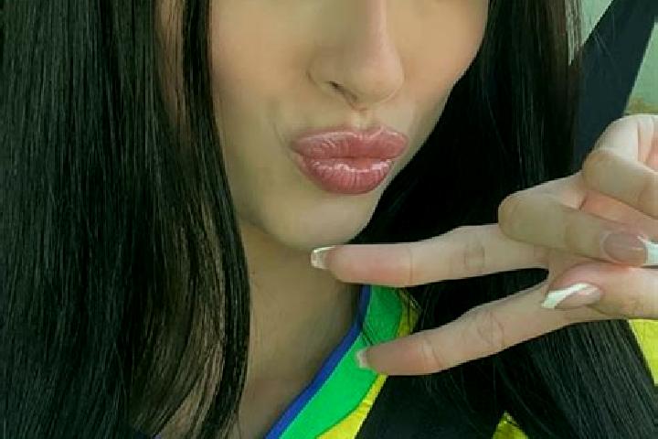 Elizabeth, 29 — Escort in Salinas, Brazil