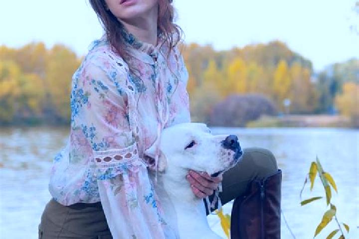 Elizabeth, 29 — Escort in Voznesenskaya, Russia