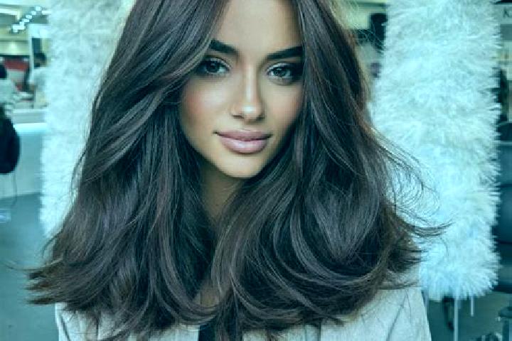 Elizabeth, 30, a auburn brown-eyed middle eastern companion based in Draxini. Offering Domination, OWO, CIM. Available for incall and outcall, day and evenin...