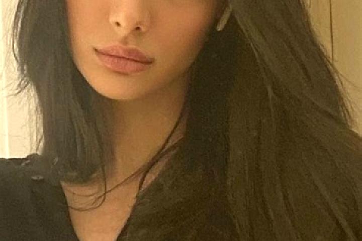 Elizabeth, 30, a black dark-eyed middle eastern companion based in Formello. Offering OWO, Deep French Kissing, Travel Companion, Dinner Date. Available for ...
