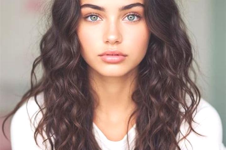 Elizabeth, 30, a brunette blue-eyed mediterranean companion based in Schoonaarde. Offering Girlfriend Experience, Prostate Massage, Erotic Massage. Available...