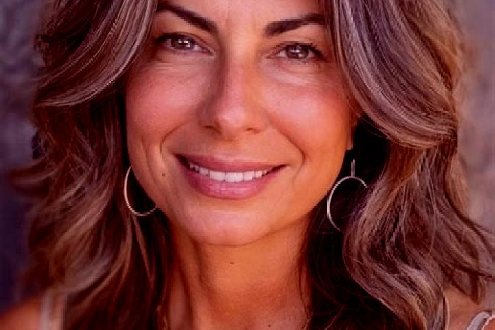 Elizabeth, 30, a brunette grey-eyed middle eastern companion based in Malajkhand. Offering Domination, Party Girl, GFE, Erotic Massage. Available for incall ...