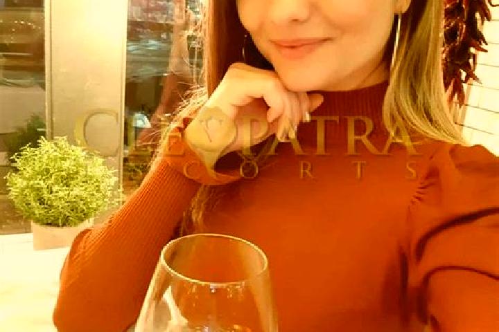 Elizabeth, 30, a chestnut amber-eyed mediterranean companion based in Town Plat. Offering Dinner Date, BDSM, Prostate Massage, OWO. Available for incall and ...