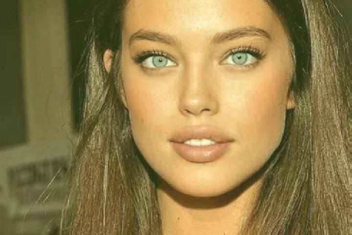 Elizabeth, 30, a chestnut green-eyed middle eastern companion based in Vacarea. Offering CIM, Travel Companion. Available for incall and outcall, day and eve...