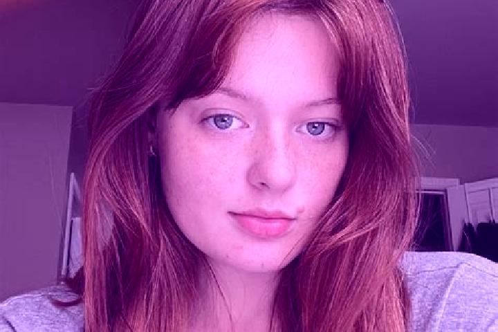 Elizabeth, 30, a red green-eyed caucasian companion based in Case Dosa. Offering Girlfriend Experience, Massage, A-Level, Fetish. Available for incall and ou...