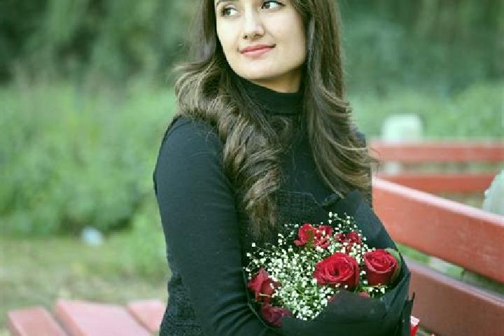 Elizabeth, 30 — Escort in Kotkhai, India