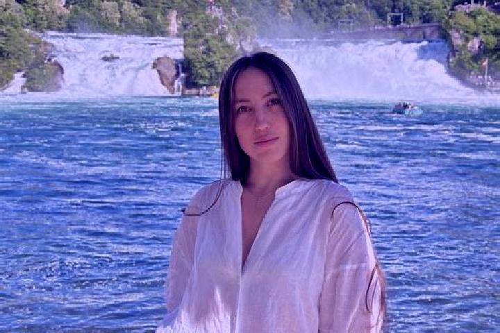 Elizabeth, 30 — Escort in Pfaeffikon / Pfaeffikon (Dorfkern), Switzerland