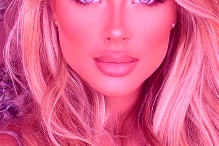 Elizabeth, 31, a blonde blue-eyed latina companion based in Hepzibah. Offering BDSM, GFE, Deep French Kissing, 69. Available for incall and outcall, overnigh...