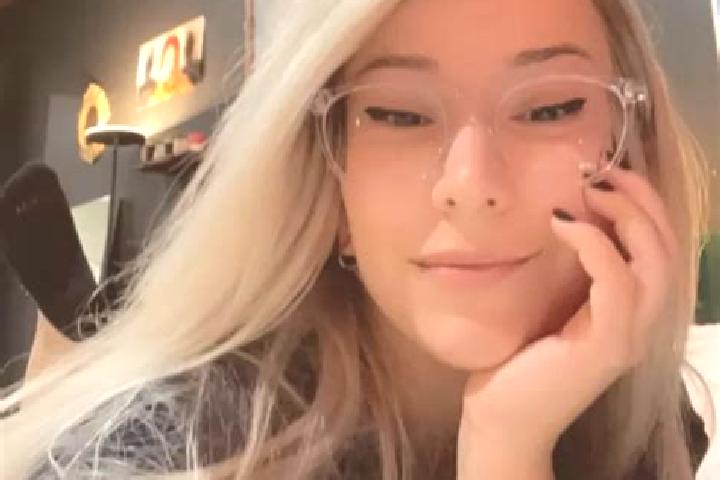 Elizabeth, 31, a blonde brown-eyed indian companion based in Santa Ana de Yacuma. Offering OWO, Striptease, Overnight, Duos. Available for incall and outcall...