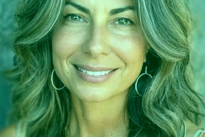 Elizabeth, 31, a brunette grey-eyed middle eastern companion based in Hector Caballero. Offering GFE, Fetish, A-Level, Massage. Available for incall and outc...