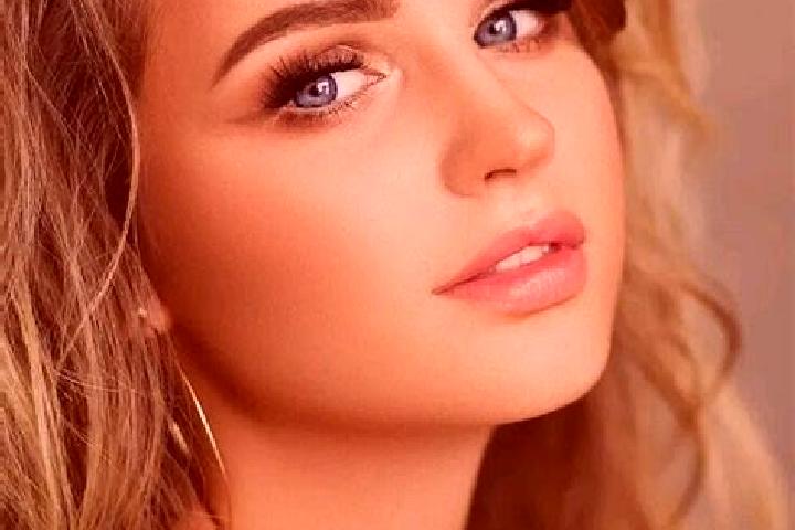 Elizabeth, 31, a dark blonde blue-eyed ebony companion based in Vila Baleira. Offering Erotic Massage, Striptease, Overnight. Available for incall and outcal...