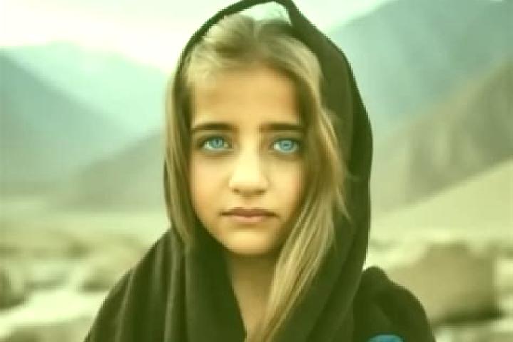 Elizabeth, 31, a dark blonde grey-eyed middle eastern companion based in Susenii Bargaului. Offering Tantra, Party Girl, Travel Companion. Available for inca...