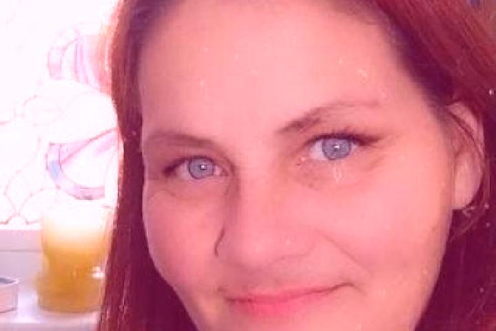 Elizabeth, 31, a red grey-eyed caucasian companion based in Nambacola. Offering Dinner Date, Massage, Couples, Tantra. Available for incall and outcall, day ...