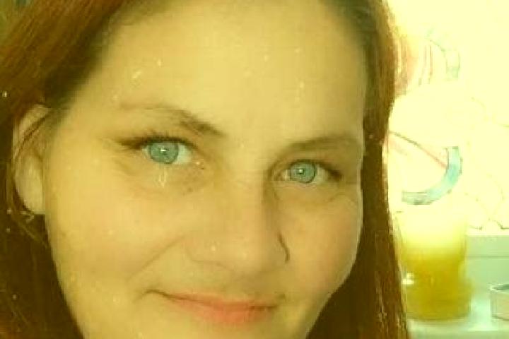 Elizabeth, 31, a red grey-eyed mixed companion based in Bualu. Offering Dinner Date, Domination, Fetish. Available for incall and outcall, day and evening da...