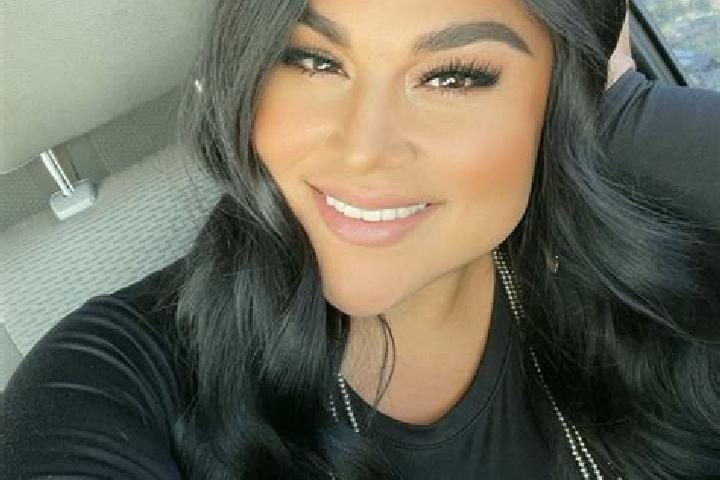 Elizabeth, 31 — Escort in Jarales, United States