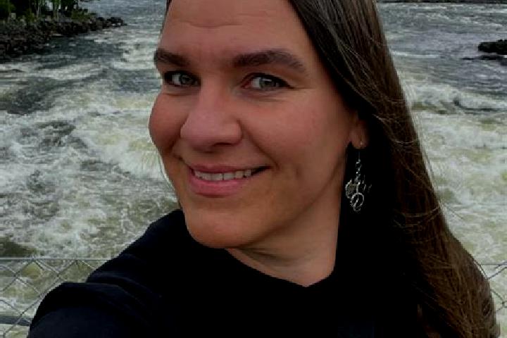 Elizabeth, 31 — Escort in Roebaeck, Sweden