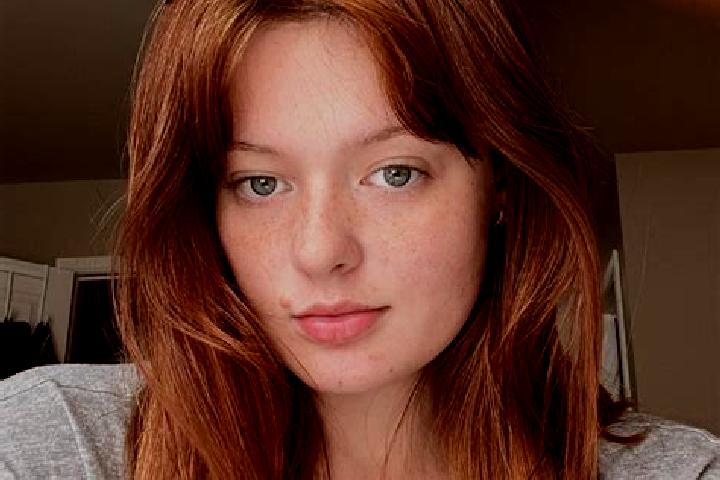 Elizabeth, 32, a auburn grey-eyed mediterranean companion based in Pengsi. Offering Deep French Kissing, Erotic Massage, Tantra. Available for incall and out...